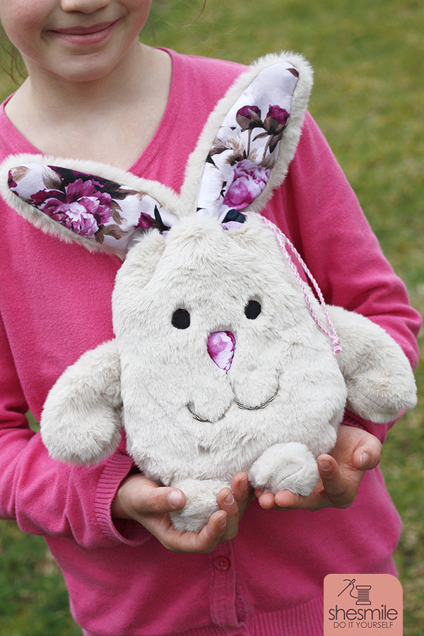 Kuscheltier-Wendetasche Osternesthase (Schnittmuster und Nähanleitung)