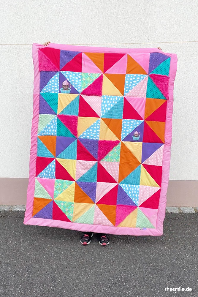 Patchworkdecke Gerda Gemütlich (Schnittmuster und Nähanleitung)