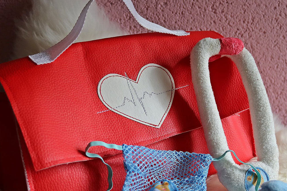 Herz mit Herzschlag (Applikationsvorlage)