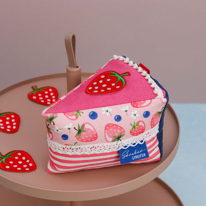 Kuchen aus Stoff TortenTraum (Schnittmuster und Nähanleitung)