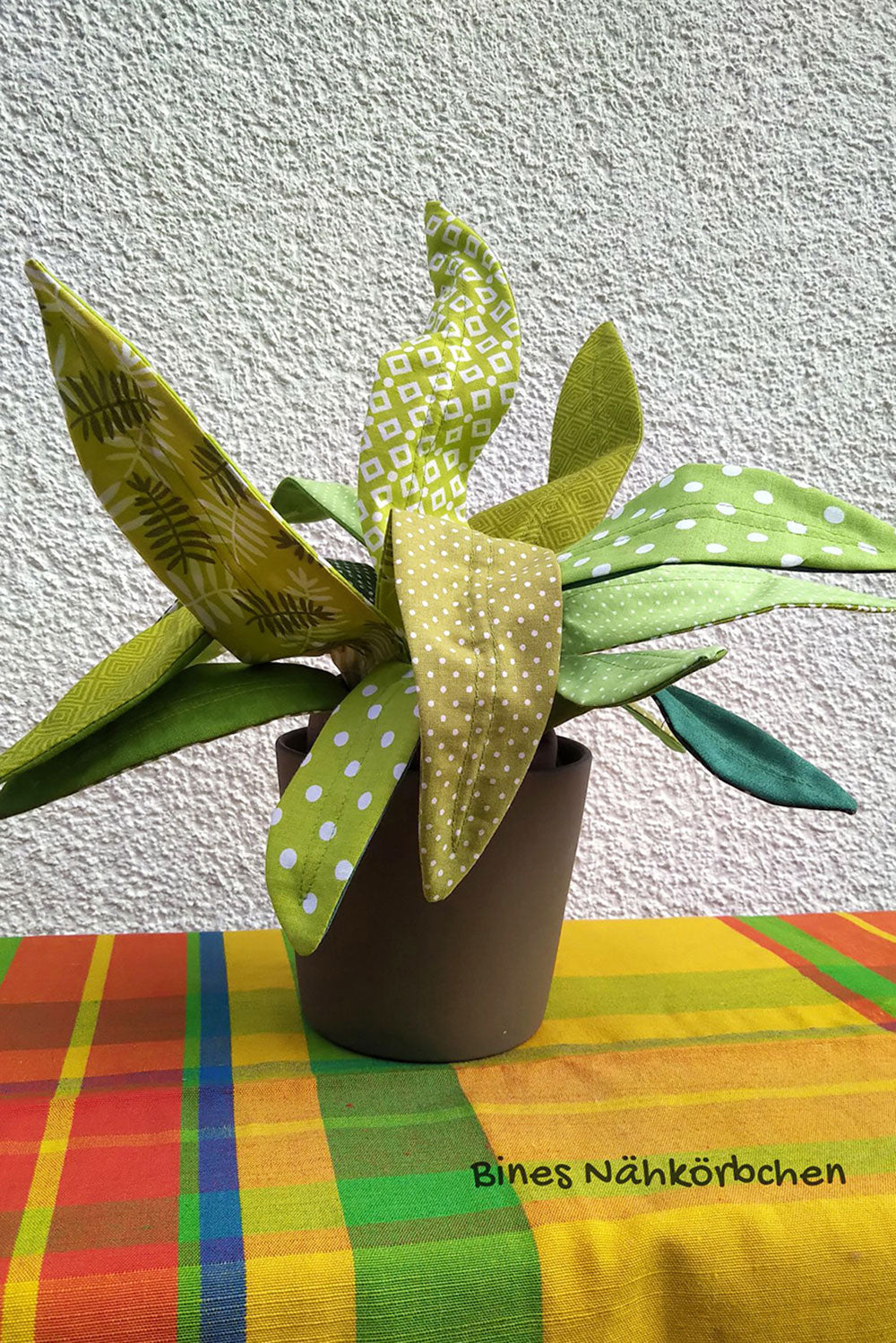 diy zimmerpflanzen Schnittmuster Zimmerpflanze Frieda Sansevieria von shesmile DIY ✂️