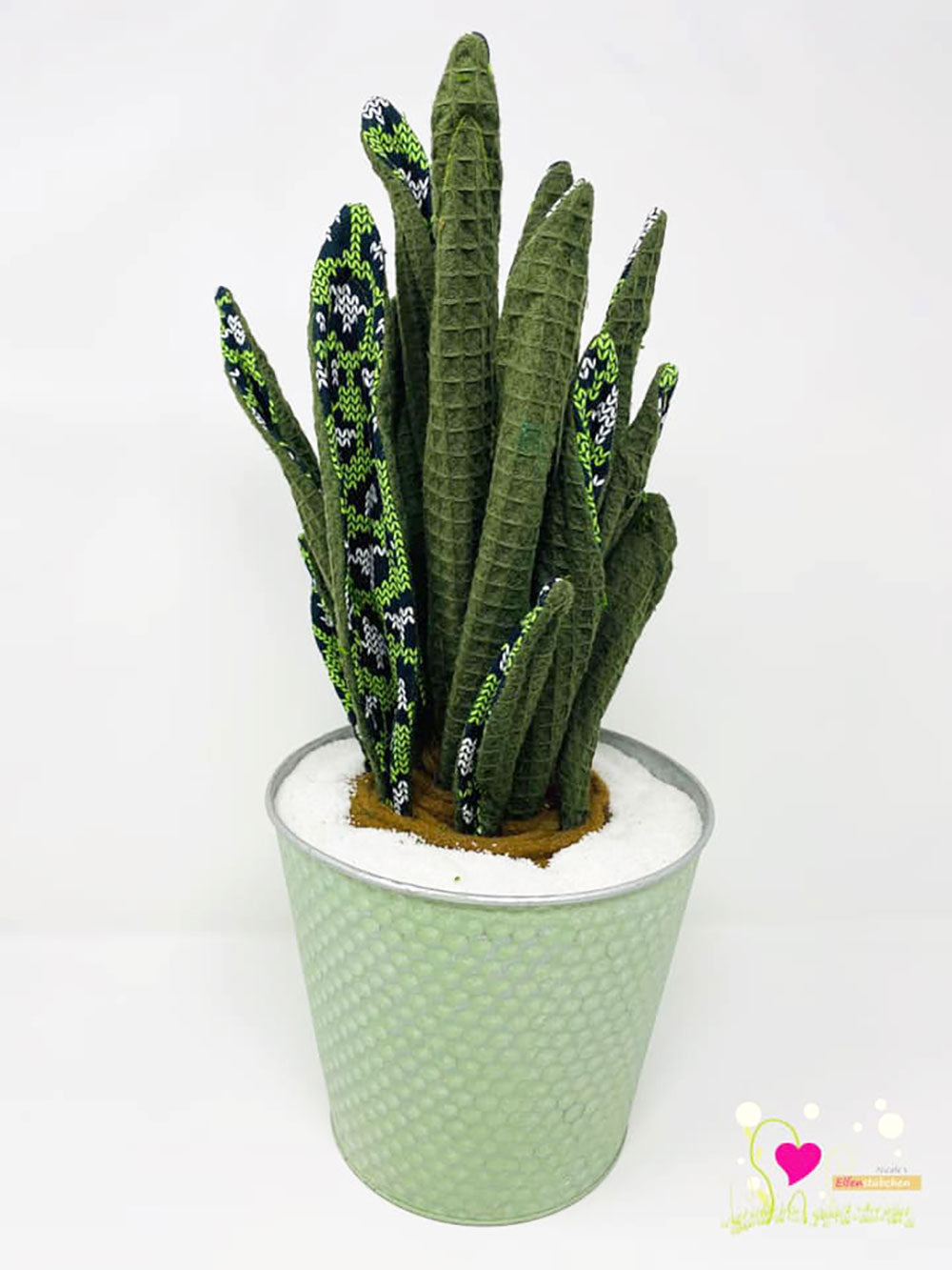 Zimmerpflanze Frieda Sansevieria (Schnittmuster und Nähanleitung)